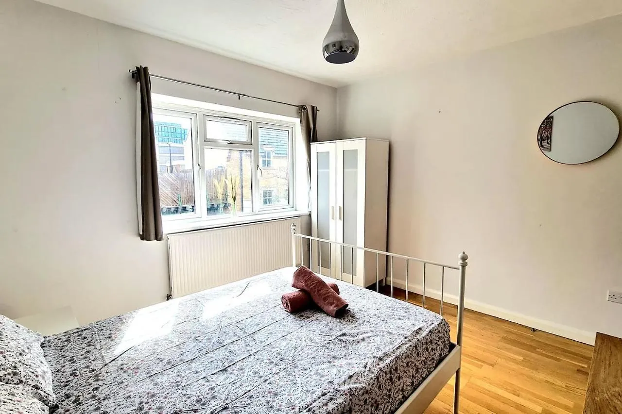 Apartment 5 Sleeper Close To Old Street/ Shoreditch London United Kingdom